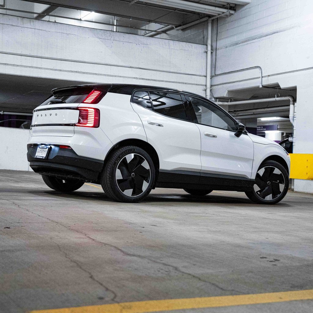 New 2026 Volvo EX30 Plus w/ Protection Package Premier AWD/4WD image 6