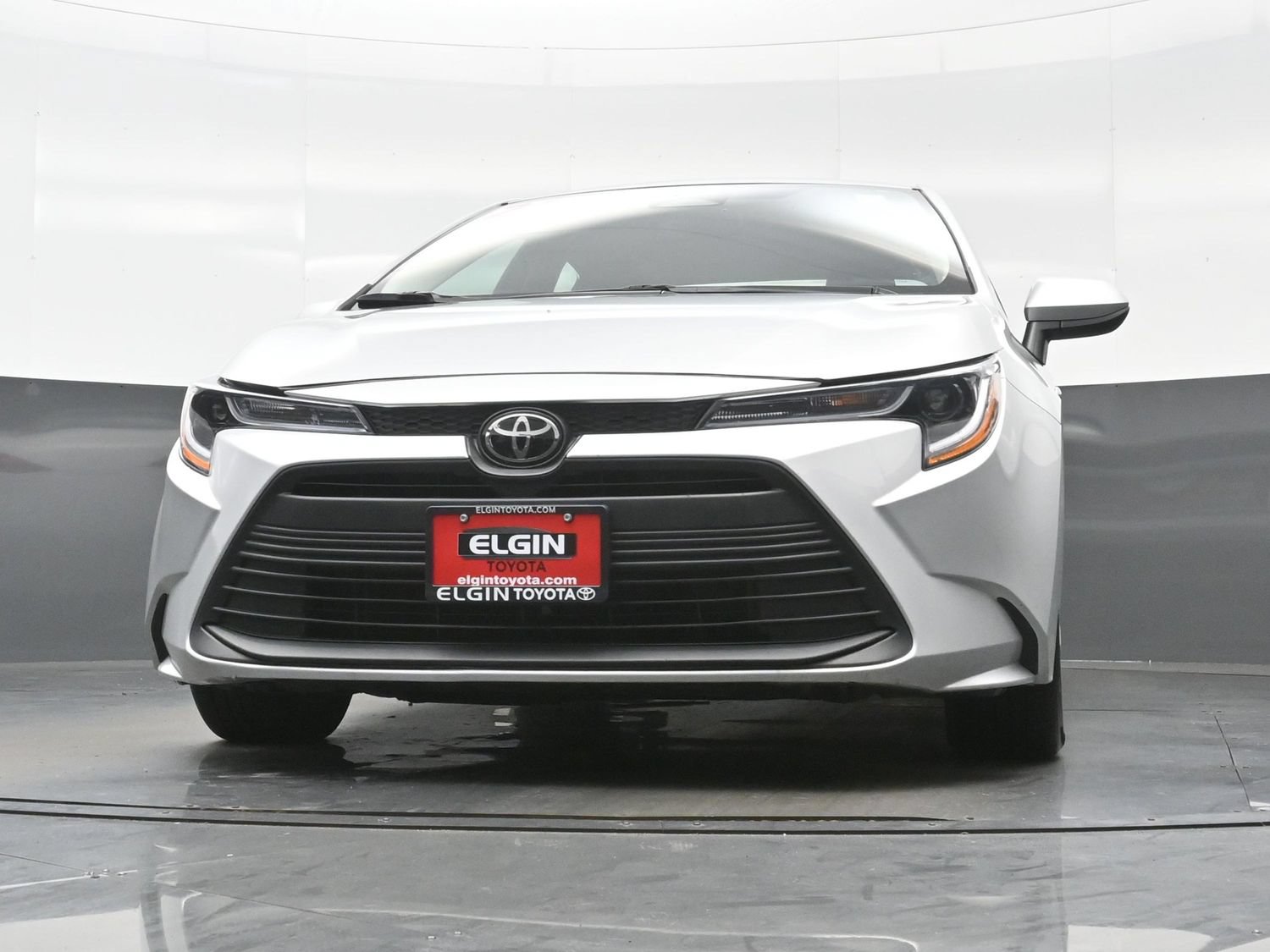 Used 2025 Toyota Corolla LE FWD image 25