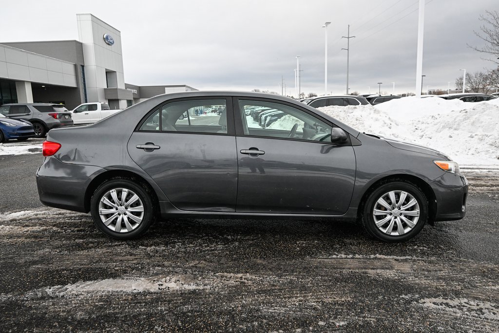 Used 2012 Toyota Corolla LE image 3