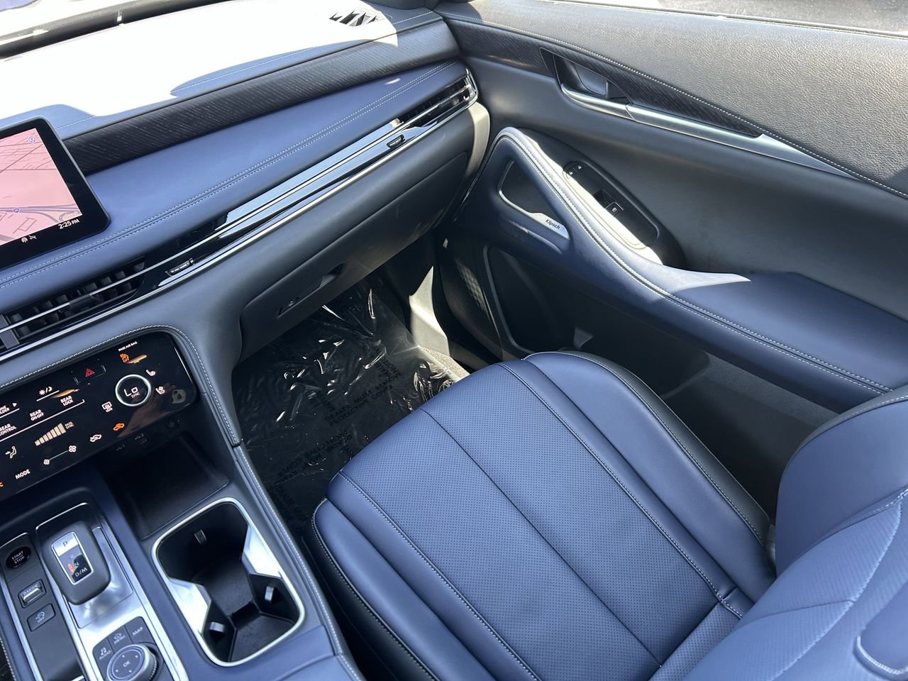 Certified 2026 INFINITI QX60 Sport w/ Dark Cargo Package AWD/4WD image 19