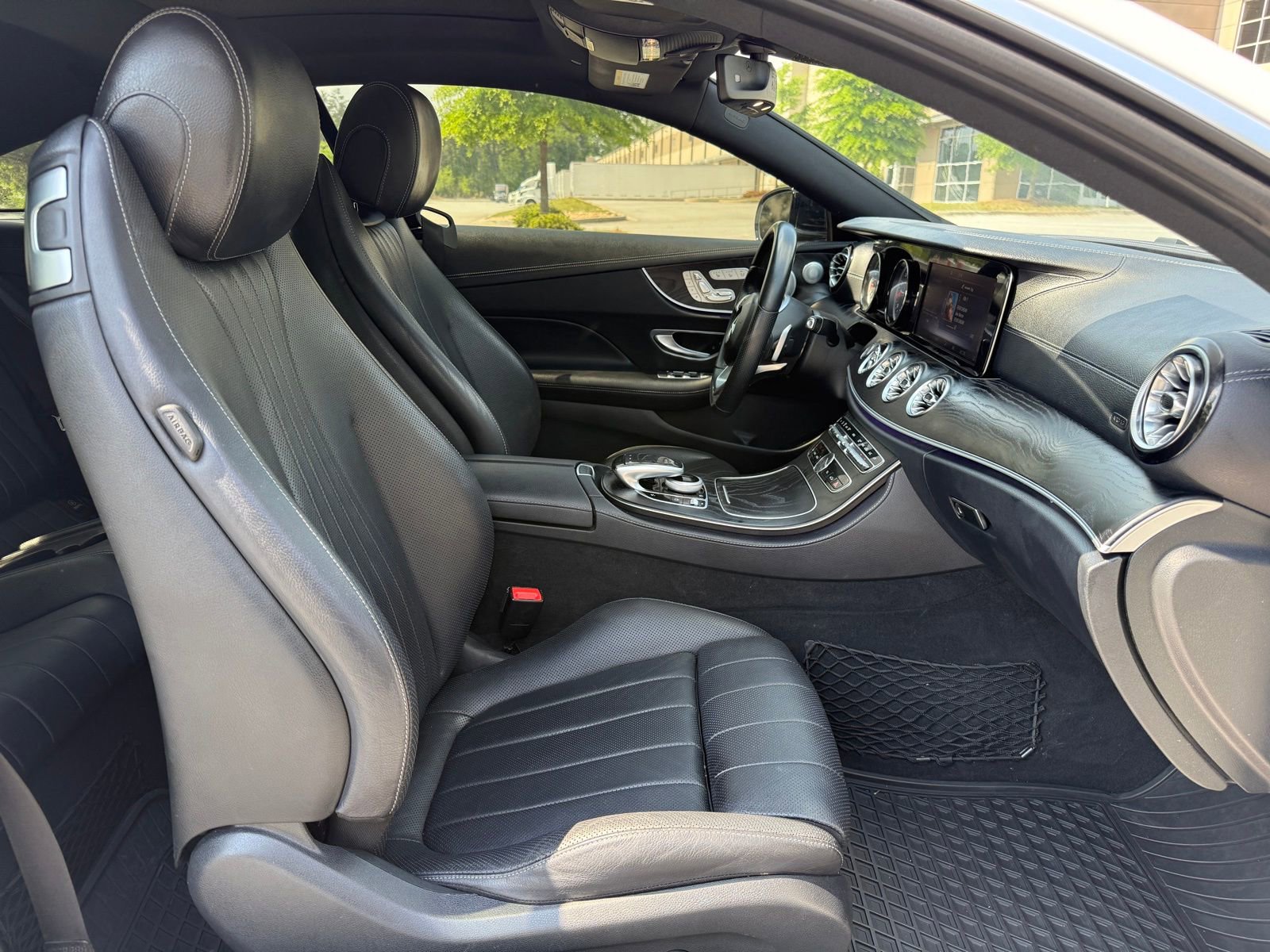 Used 2018 Mercedes-Benz E 400 4MATIC Coupe image 38