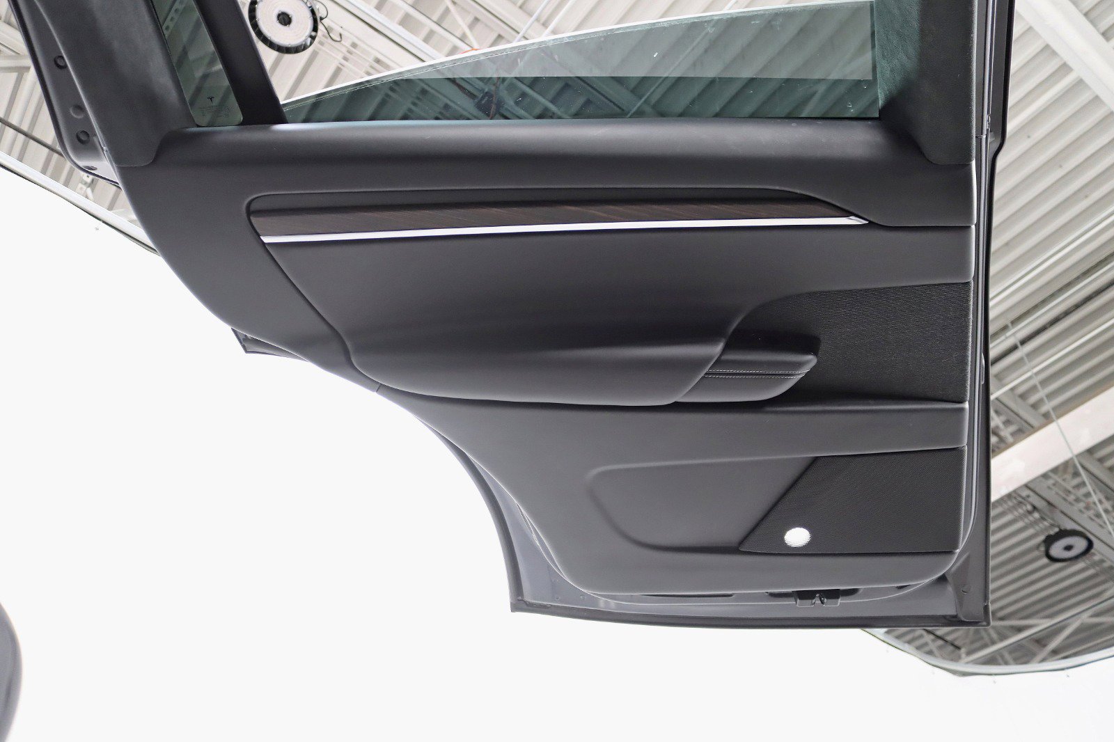 Used 2024 Tesla Model X image 36