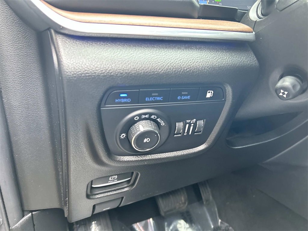 Used 2023 Jeep Grand Cherokee Summit w/ High Altitude Package image 24