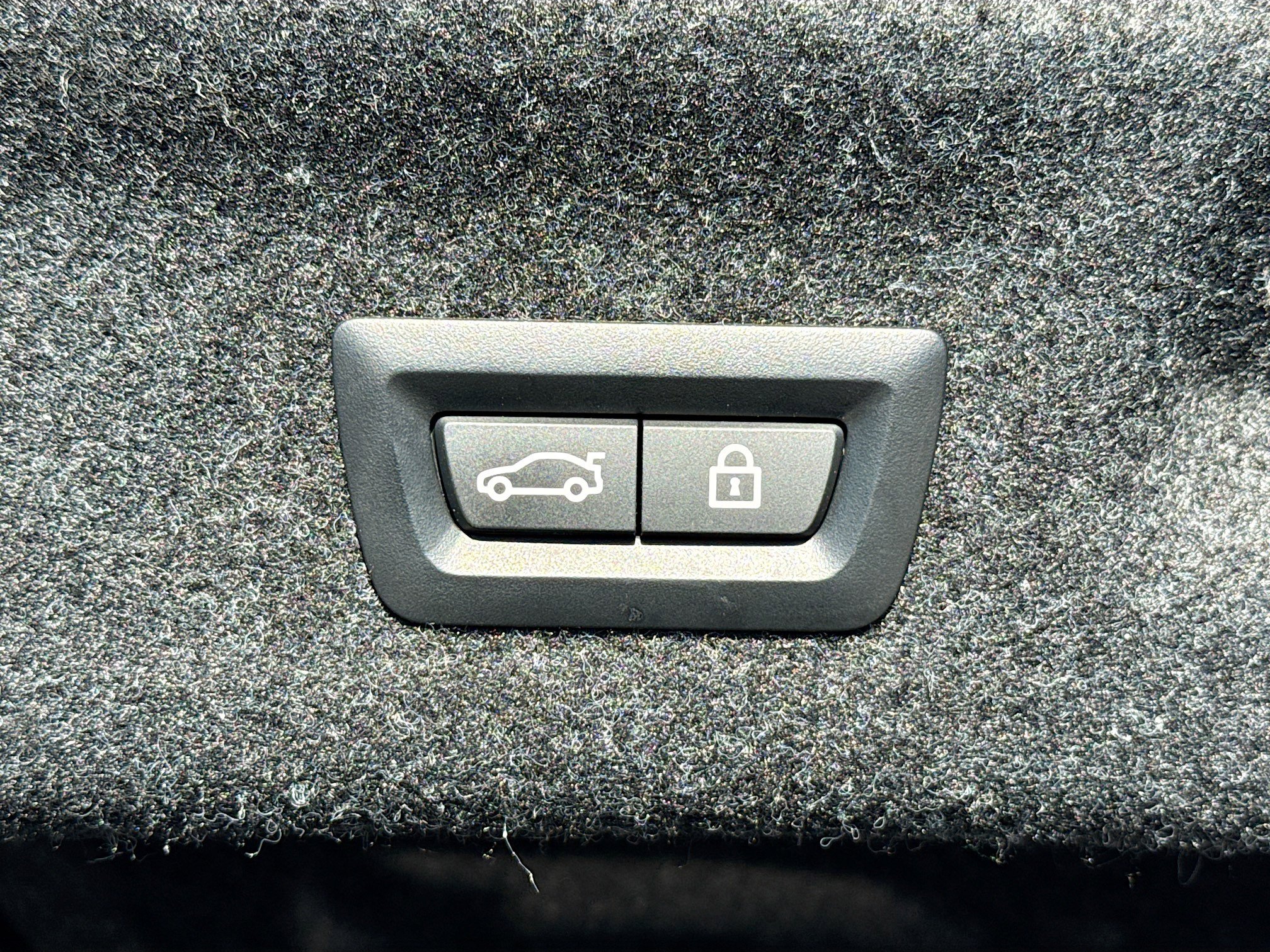 Used 2023 BMW M4 Competition w/ M Carbon Exterior Package image 13