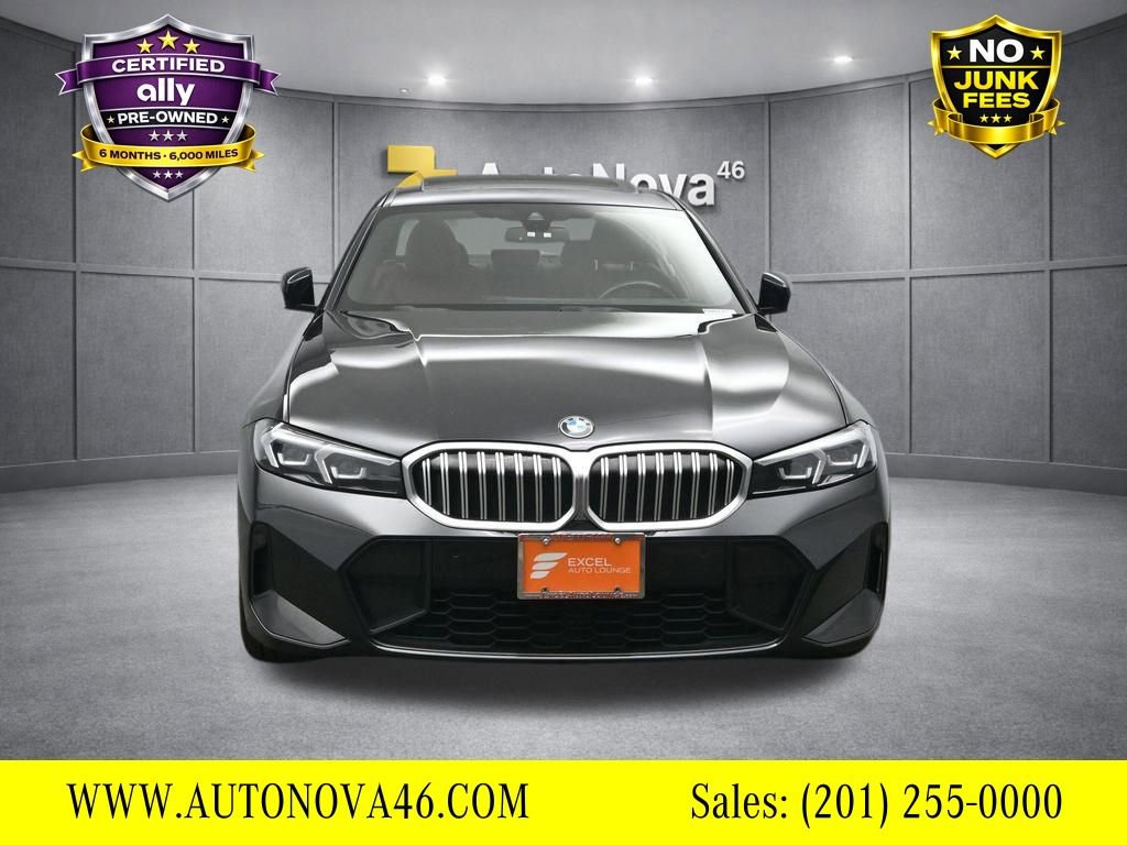 Used 2023 BMW 330i xDrive Sedan w/ M Sport Package image 9