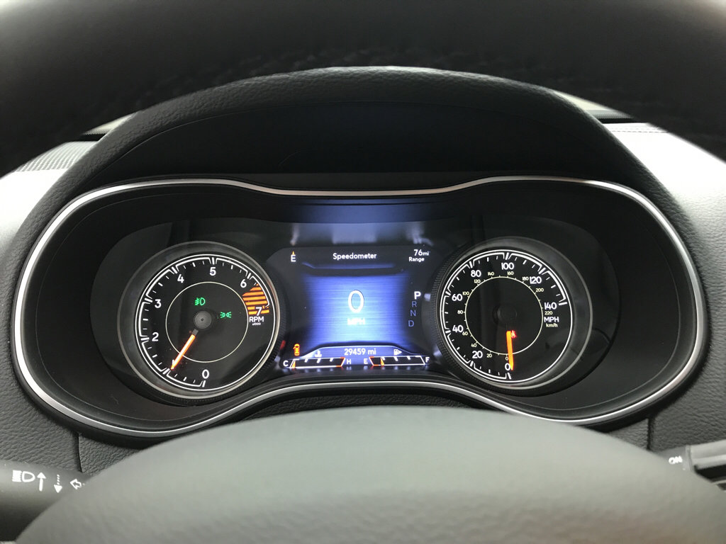 Used 2023 Jeep Cherokee Altitude Lux image 5