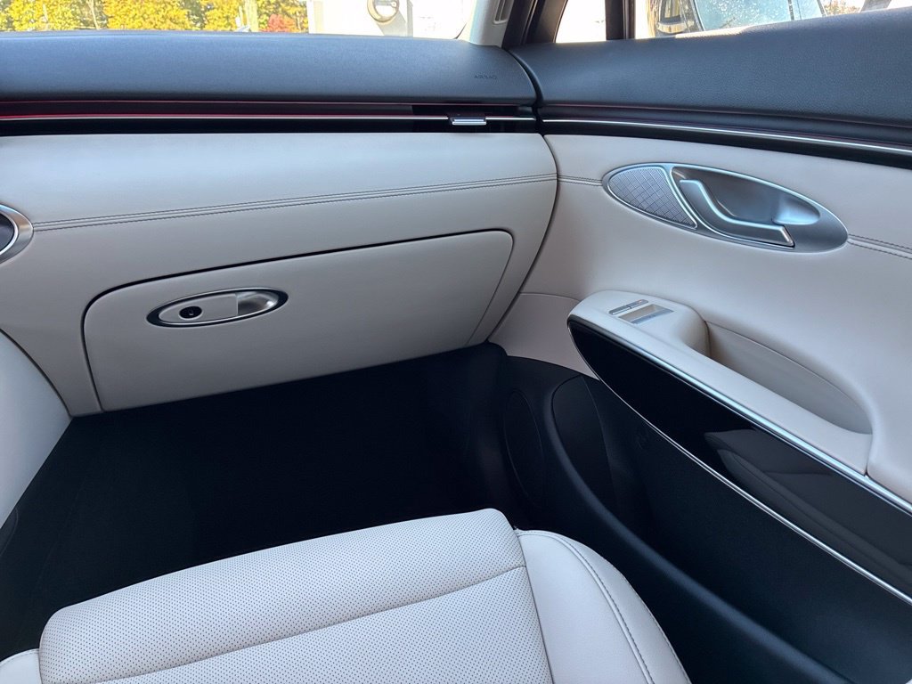 New 2027 Genesis GV70 2.5T AWD/4WD image 37