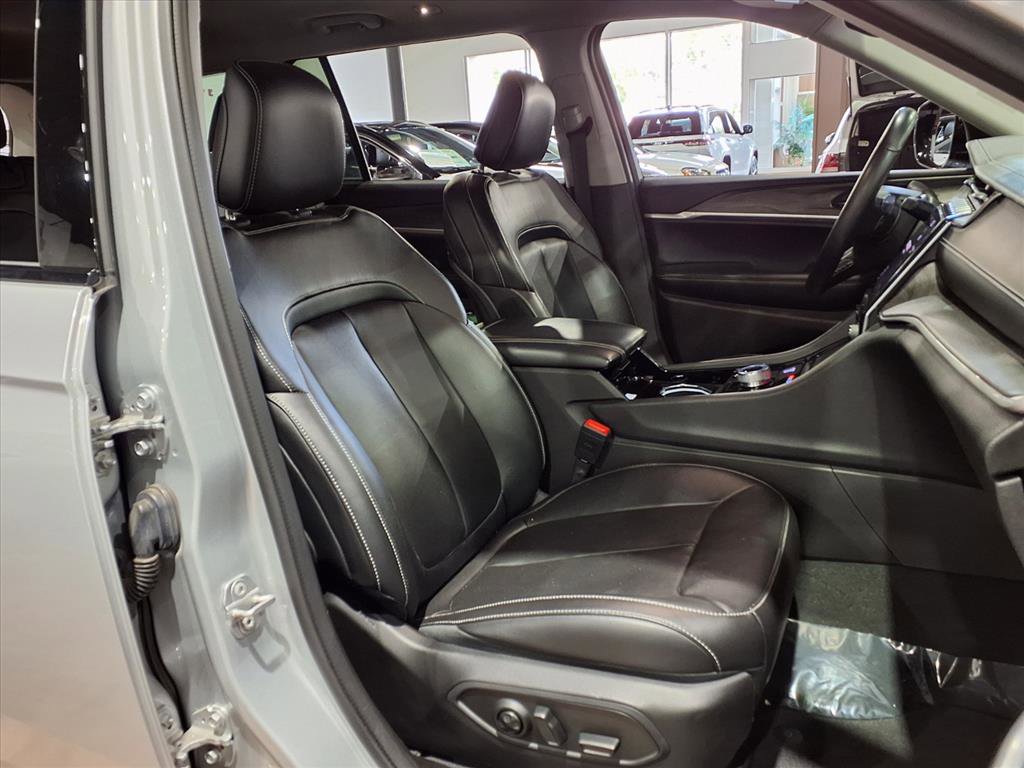 Certified 2021 Jeep Grand Cherokee L Limited image 22