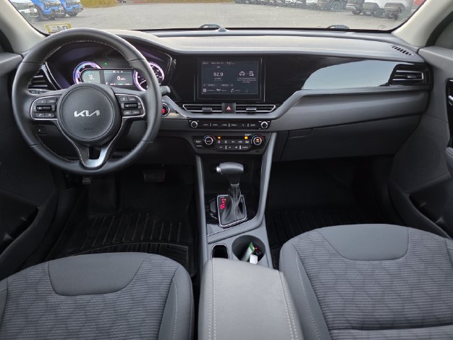Certified 2022 Kia Niro LXS FWD image 21