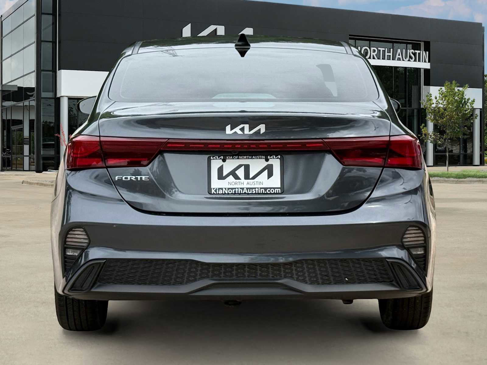 Certified 2024 Kia Forte LXS w/ LXS Technology Package FWD image 8
