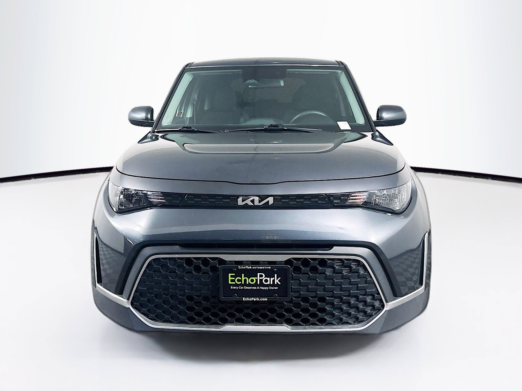 Used 2024 Kia Soul LX image 2