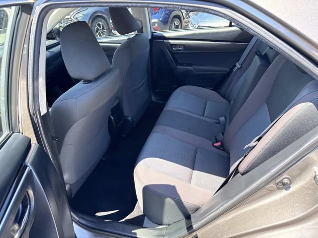 Used 2018 Toyota Corolla LE w/ LE Premium Package w/Moonroof FWD image 17