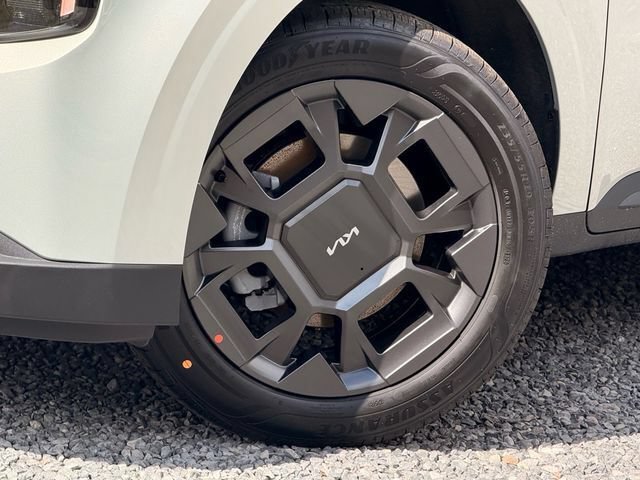 New 2026 Kia Carnival EX FWD image 28