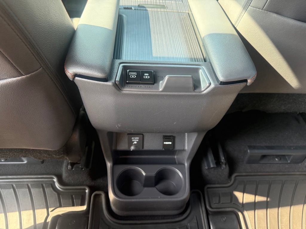 Used 2022 Toyota Sienna XSE w/ XSE Plus Package AWD/4WD image 38