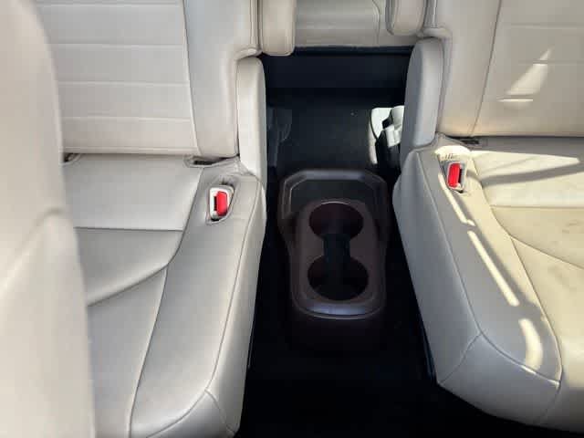 Used 2021 Toyota Highlander XLE FWD image 23