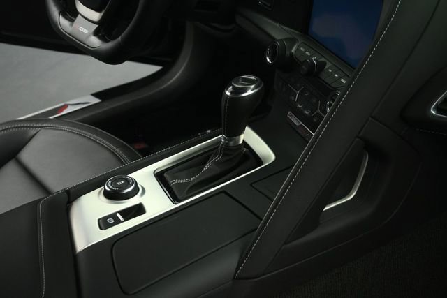 Used 2015 Chevrolet Corvette Z06 w/ 3LZ Preferred Equipment Group RWD image 49