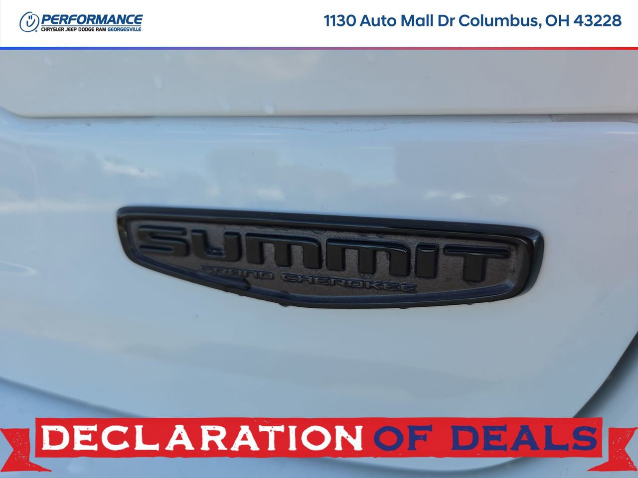 New 2025 Jeep Grand Cherokee Summit AWD/4WD image 12