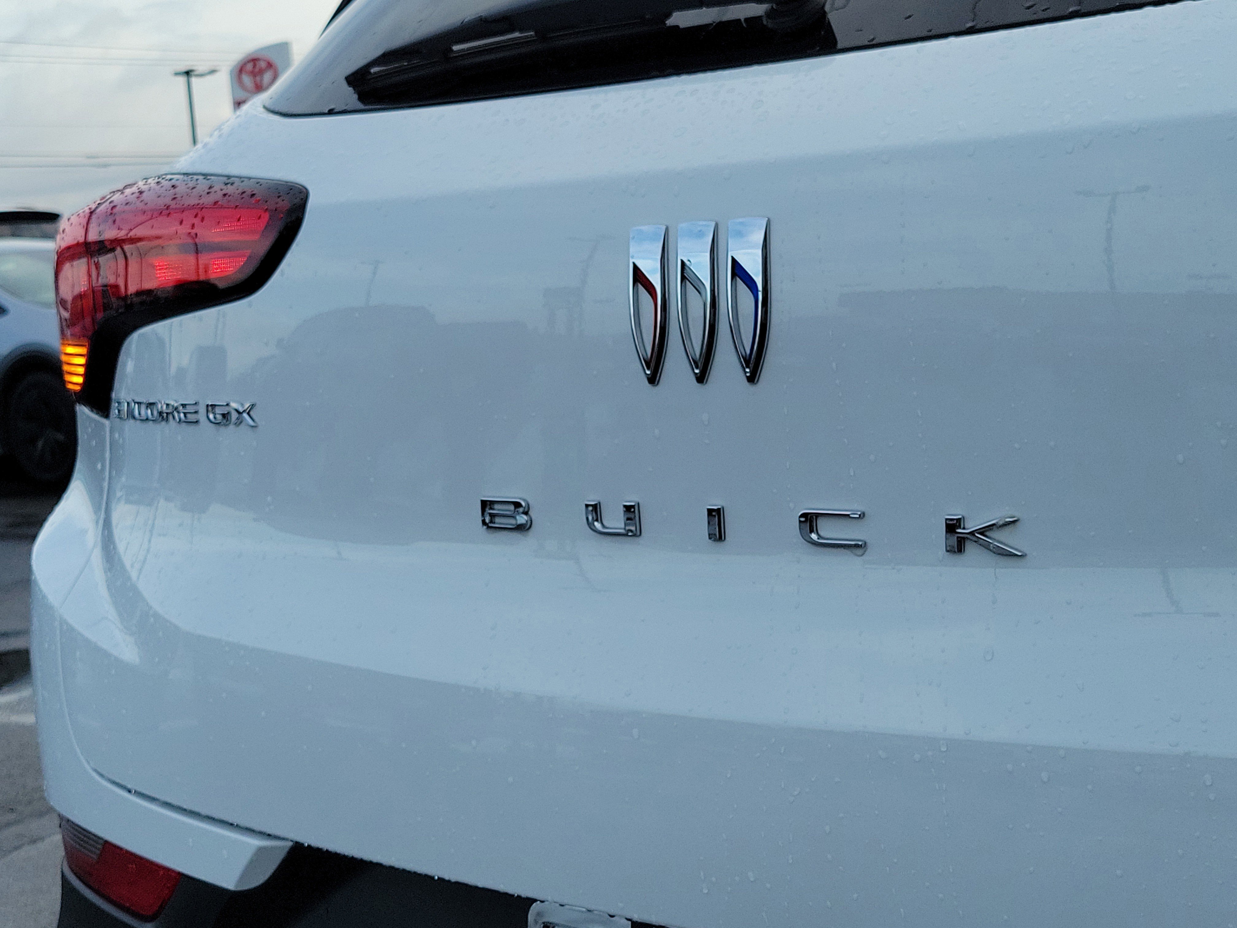 Used 2025 Buick Encore GX Preferred w/ Comfort Package image 7