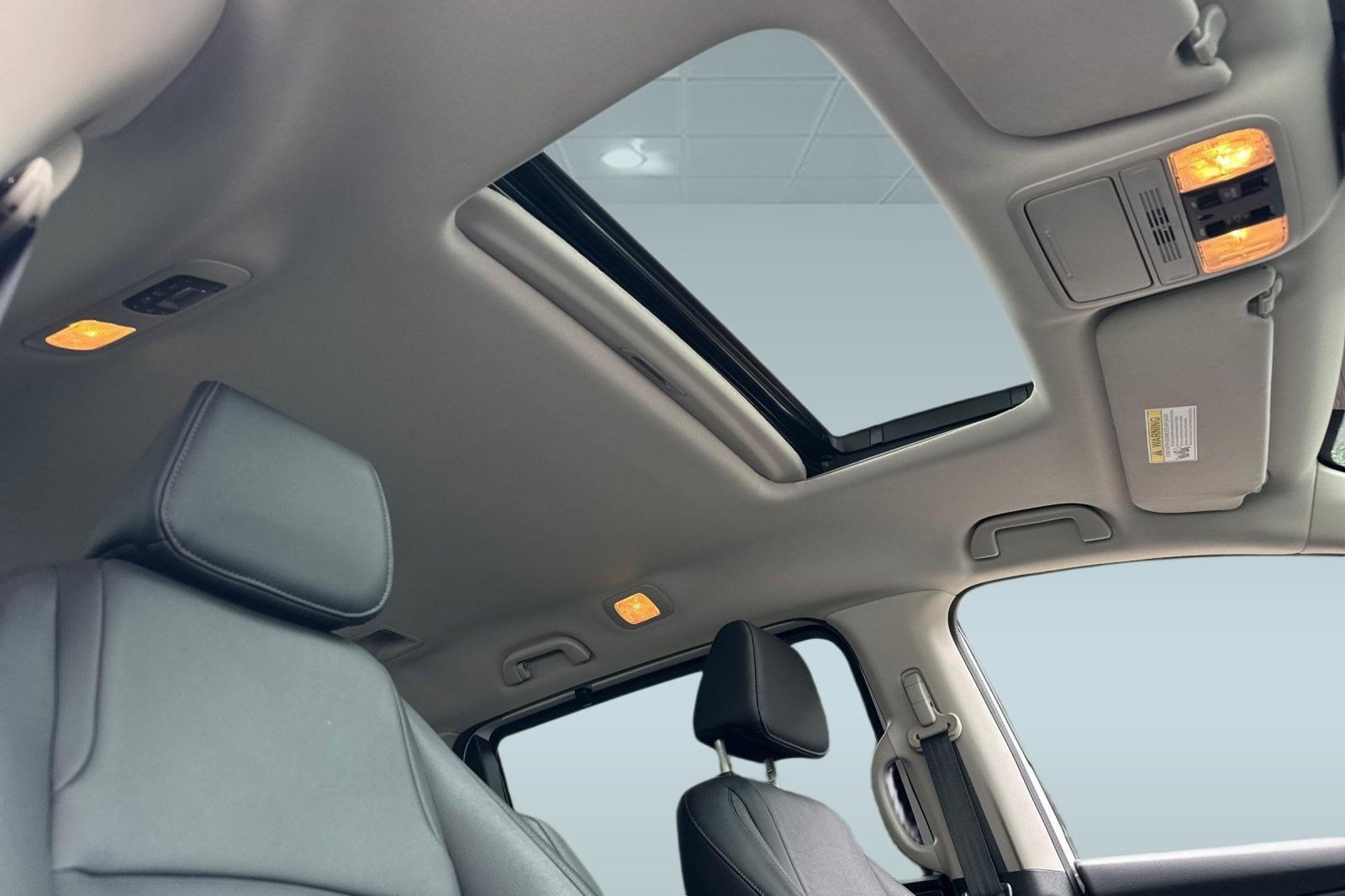 Certified 2025 Honda Odyssey EX-L image 23