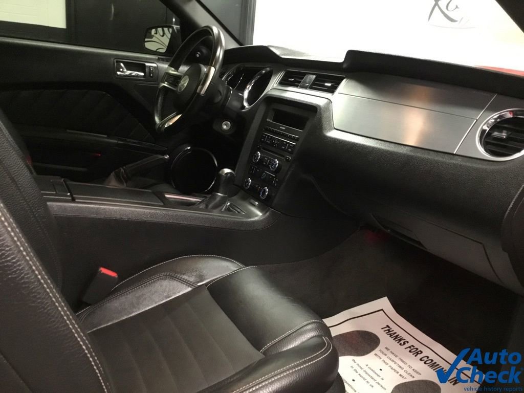 Used 2012 Ford Mustang GT Premium image 37