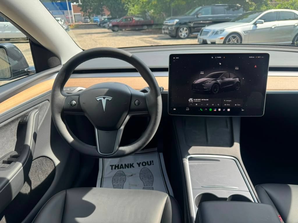 Used 2023 Tesla Model Y Long Range AWD/4WD image 24