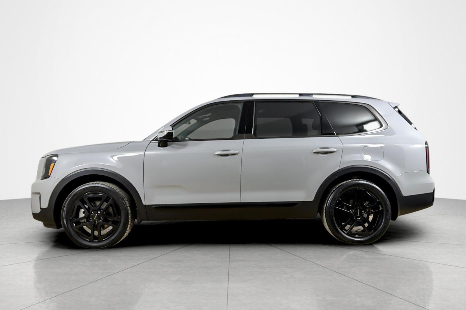Used 2024 Kia Telluride SX Prestige X-Line AWD/4WD image 2