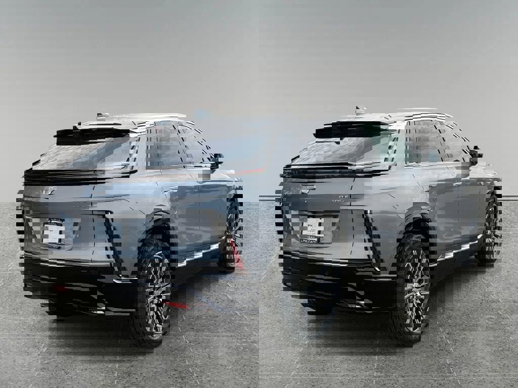 New 2026 Cadillac Lyriq Premium Luxury image 9