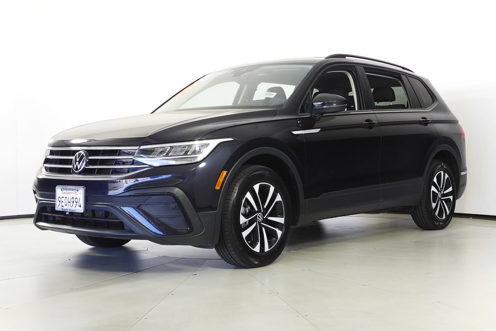 Used 2023 Volkswagen Tiguan S w/ Driver Assistance Package FWD image 2