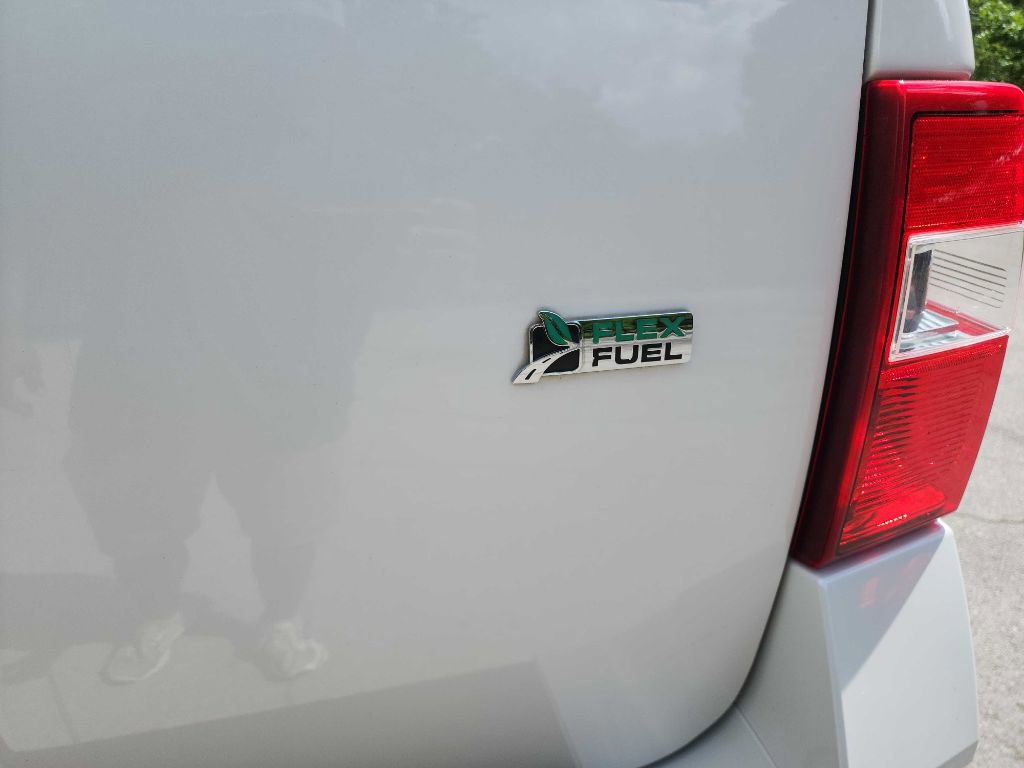 Used 2013 Ford Expedition Limited image 9