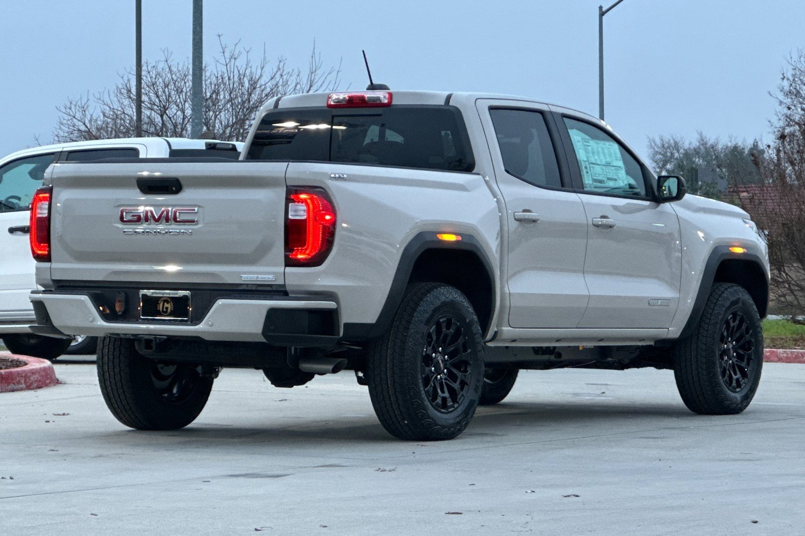 New 2026 GMC Canyon Elevation w/ Convenience Package image 6