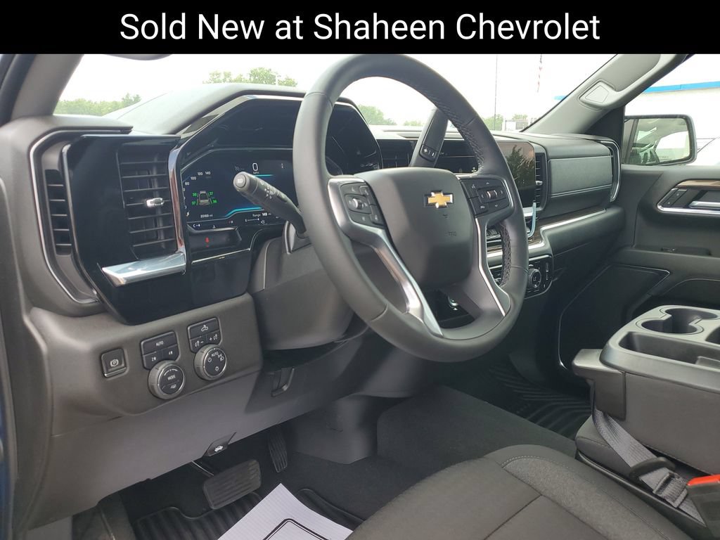 Certified 2024 Chevrolet Silverado 1500 LT AWD/4WD image 8