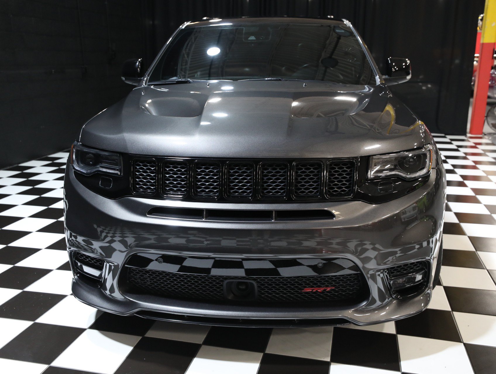 Used 2019 Jeep Grand Cherokee SRT AWD/4WD image 12