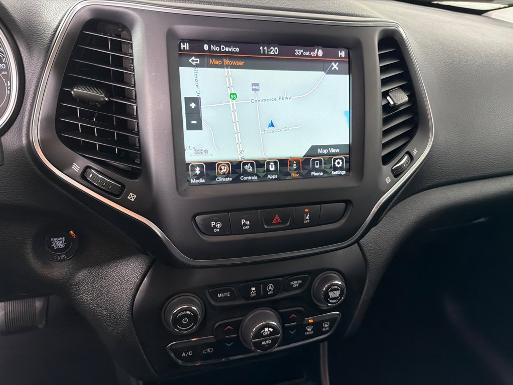 Used 2023 Jeep Cherokee Altitude Lux image 17