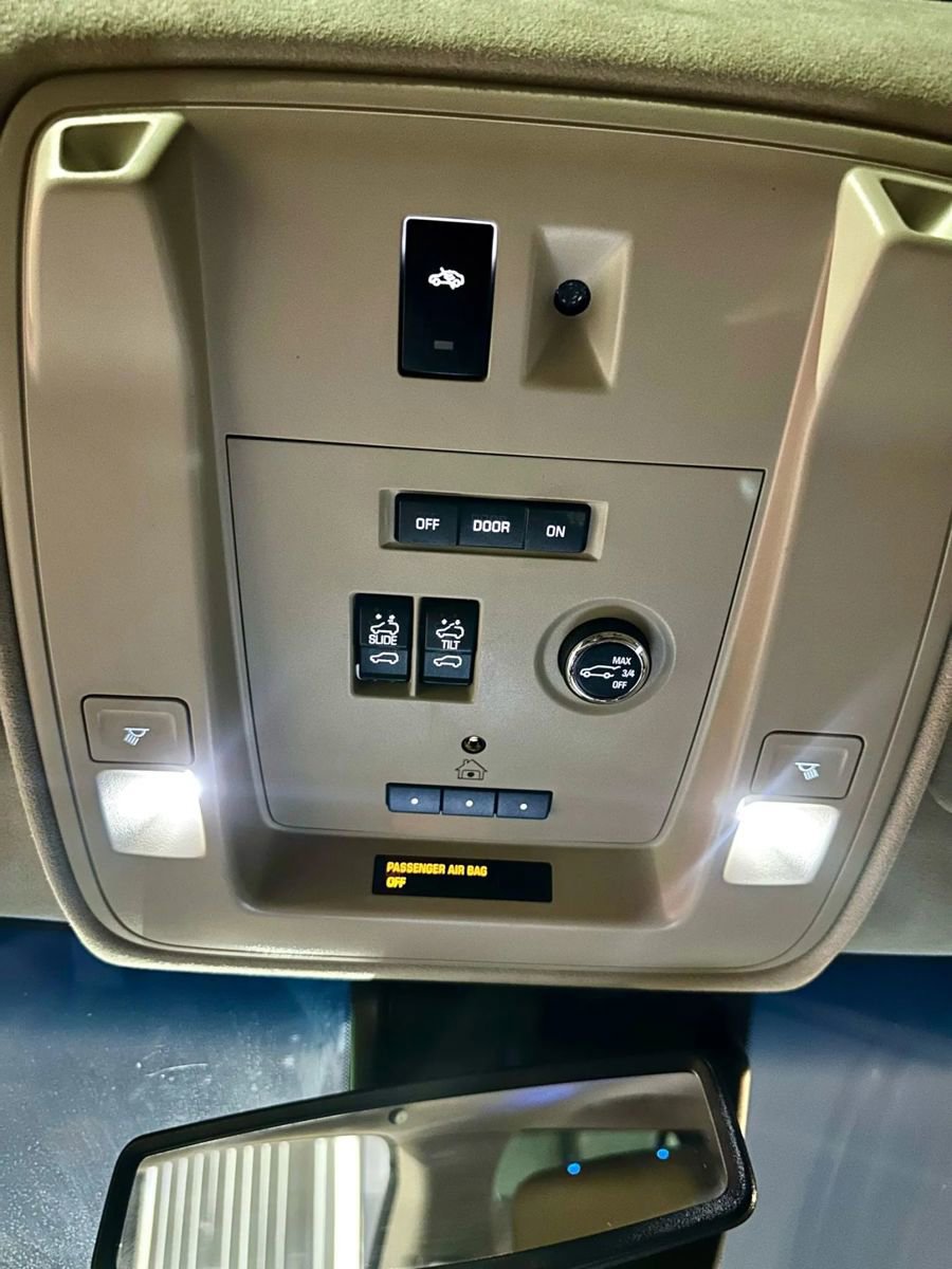 Used 2015 Cadillac Escalade Platinum image 47