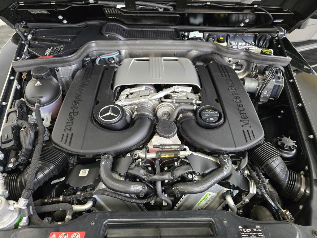 Used 2017 Mercedes-Benz G 550 Squared image 10