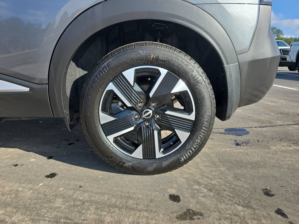 New 2026 Nissan Kicks SV AWD/4WD image 34