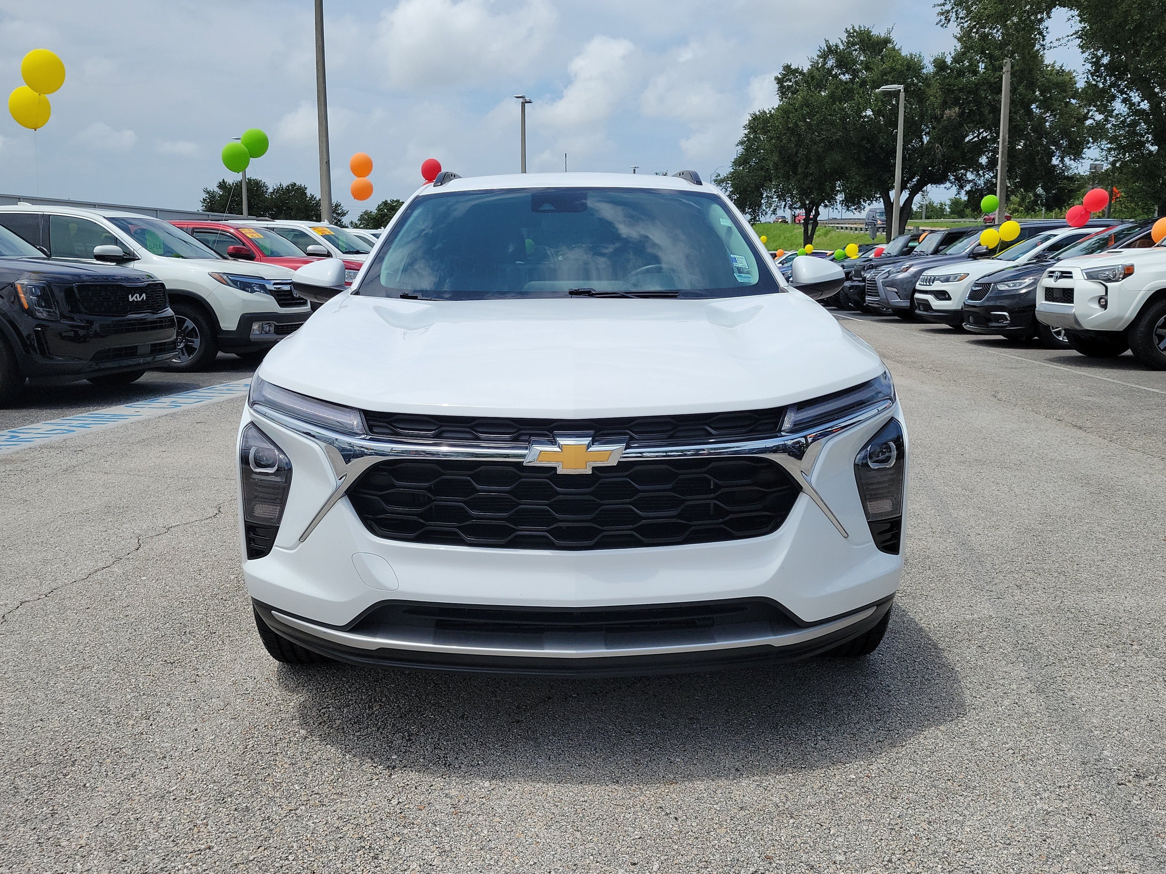 Used 2024 Chevrolet Trax LT w/ Driver Confidence Package FWD video 2