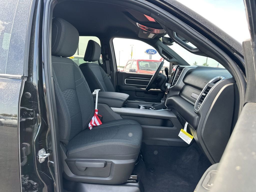 Used 2025 RAM 2500 Big Horn image 27