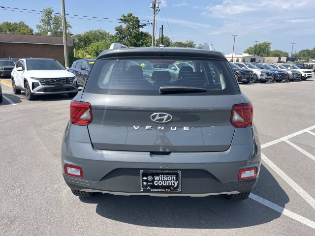 New 2026 Hyundai Venue SEL FWD image 4