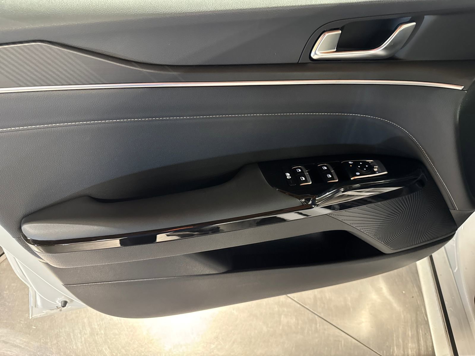 New 2026 Kia K5 GT-Line image 24