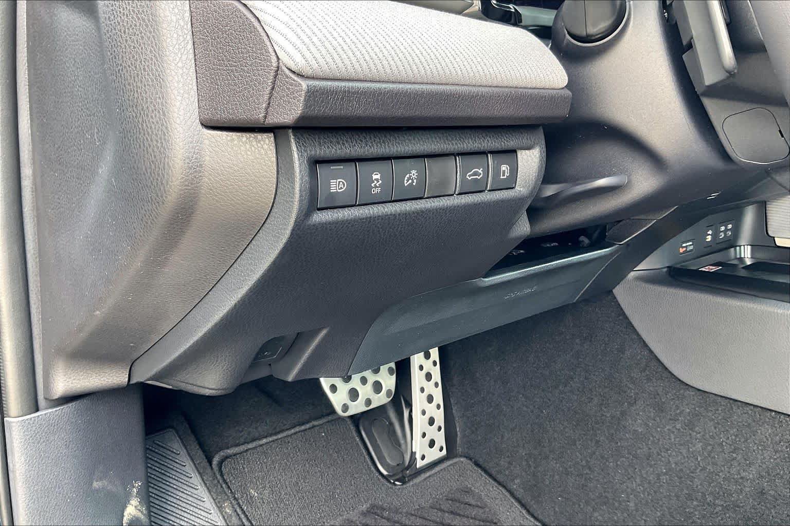 Certified 2026 Toyota Camry SE w/ Multimedia Upgrade Package FWD image 19