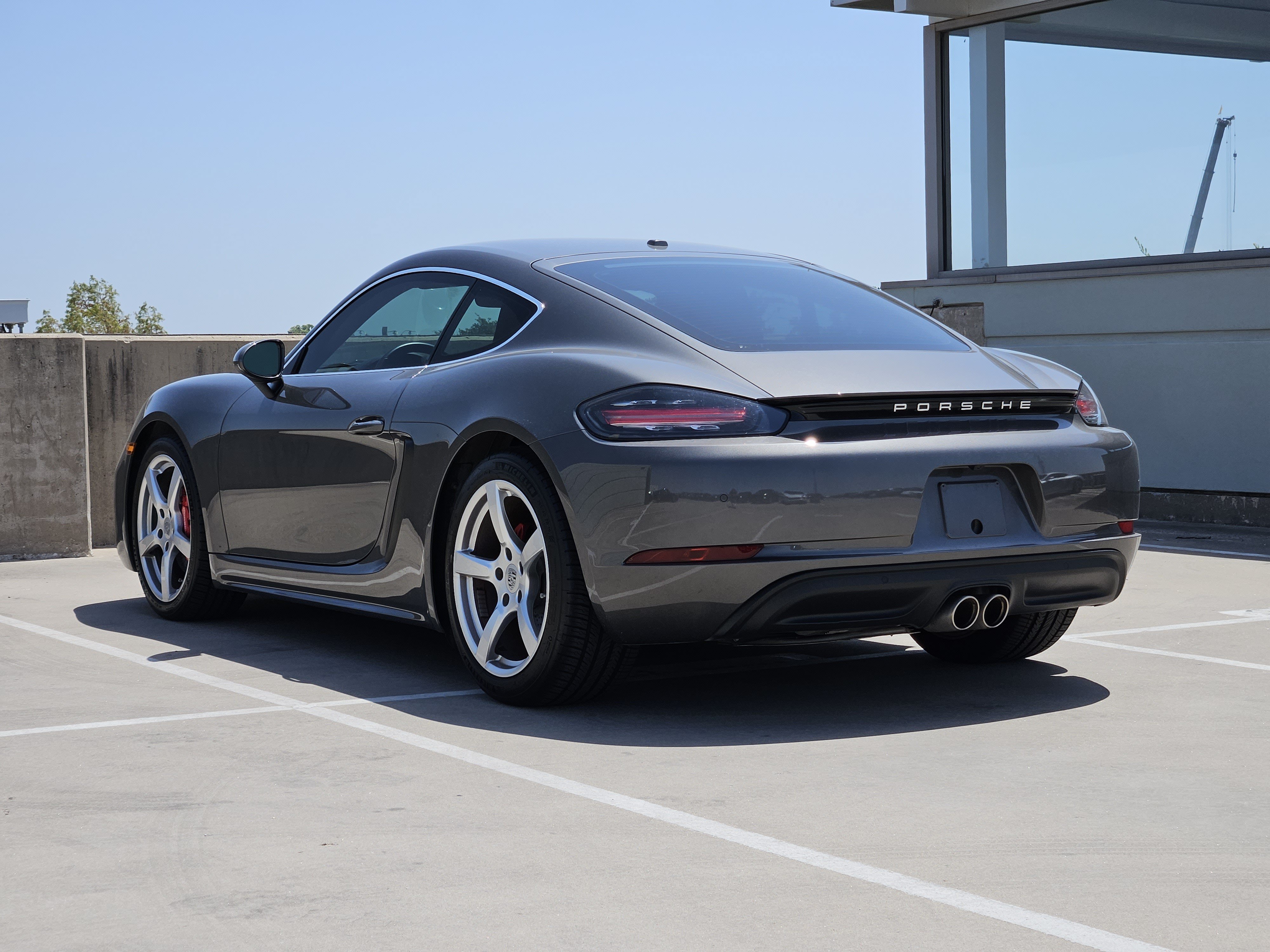 Certified 2022 Porsche 718 Cayman S RWD image 3