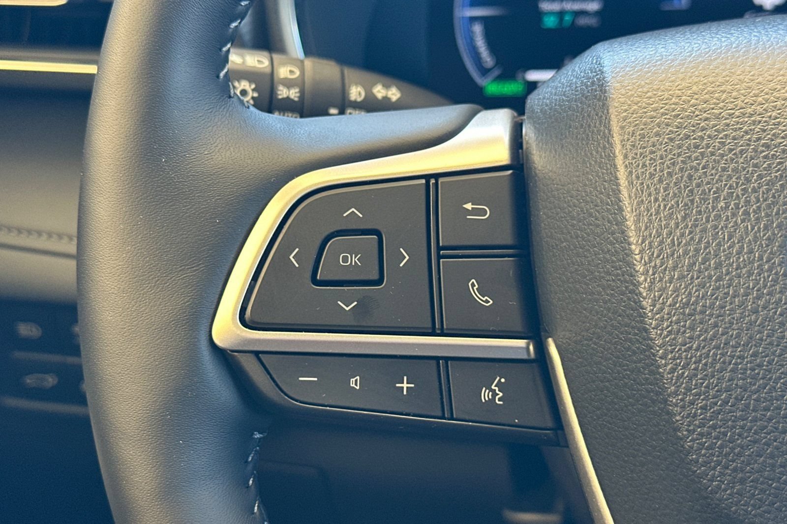 Used 2026 Toyota Highlander Platinum AWD/4WD image 28