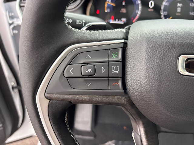 New 2027 Jeep Grand Cherokee Limited AWD/4WD image 22