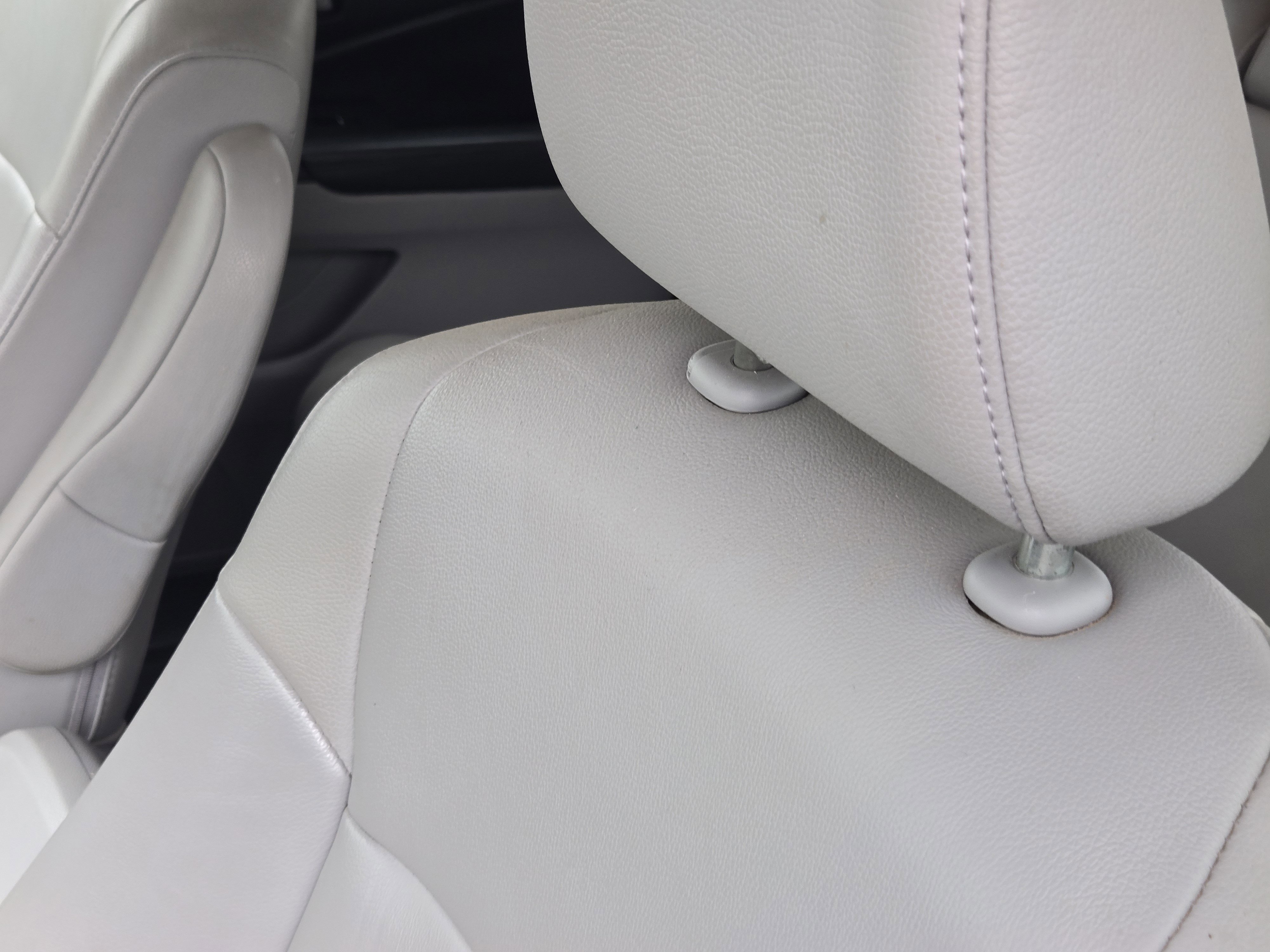 Used 2019 Honda Pilot Touring image 16