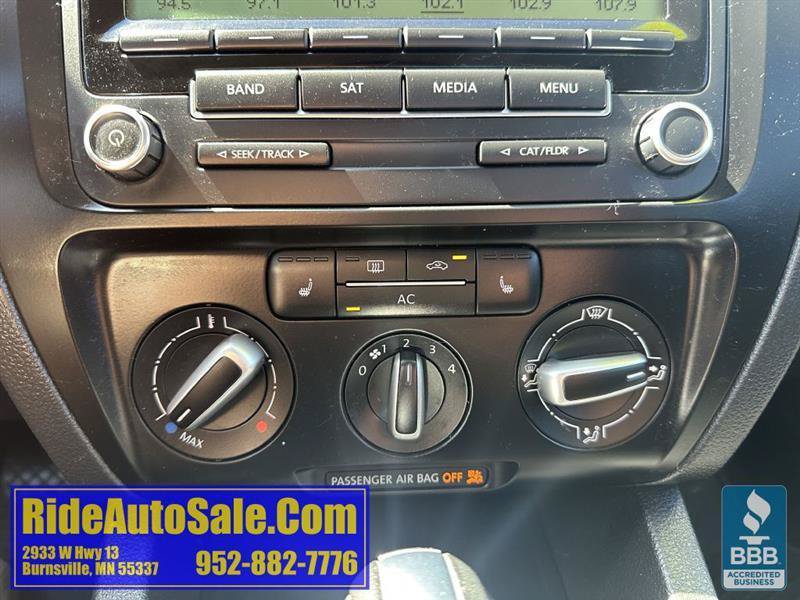 Used 2011 Volkswagen Jetta SE FWD image 36