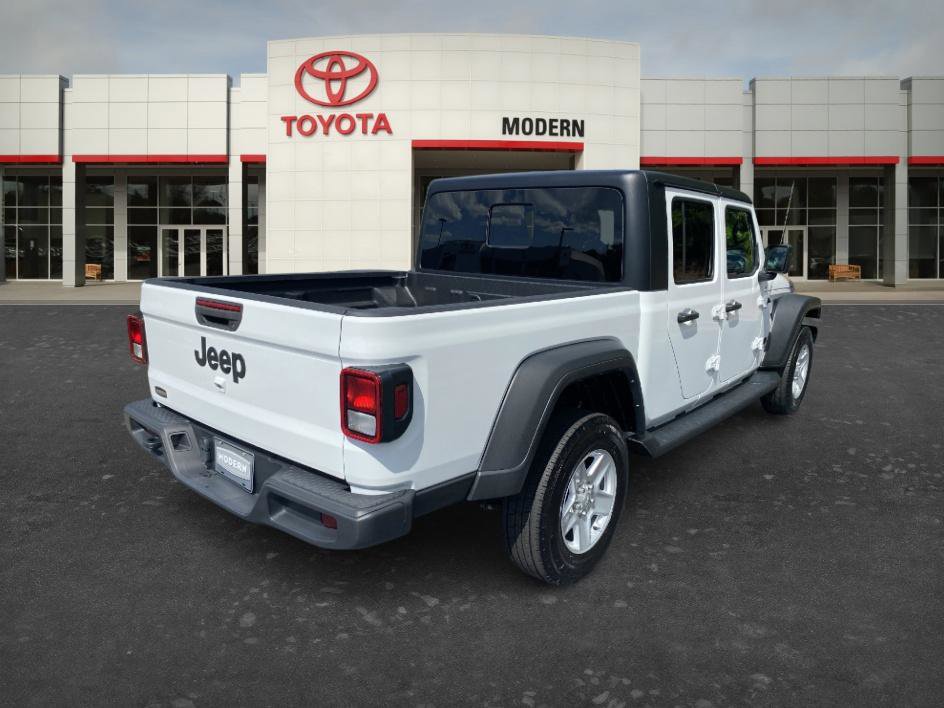 Used 2023 Jeep Gladiator Sport AWD/4WD image 5