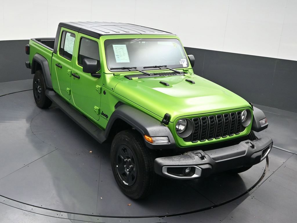 Used 2025 Jeep Gladiator Sport image 21