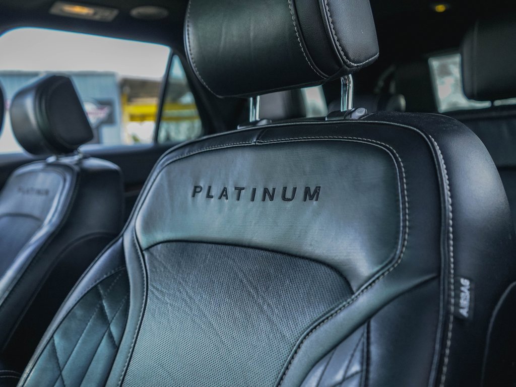 Used 2017 Ford Explorer Platinum image 17