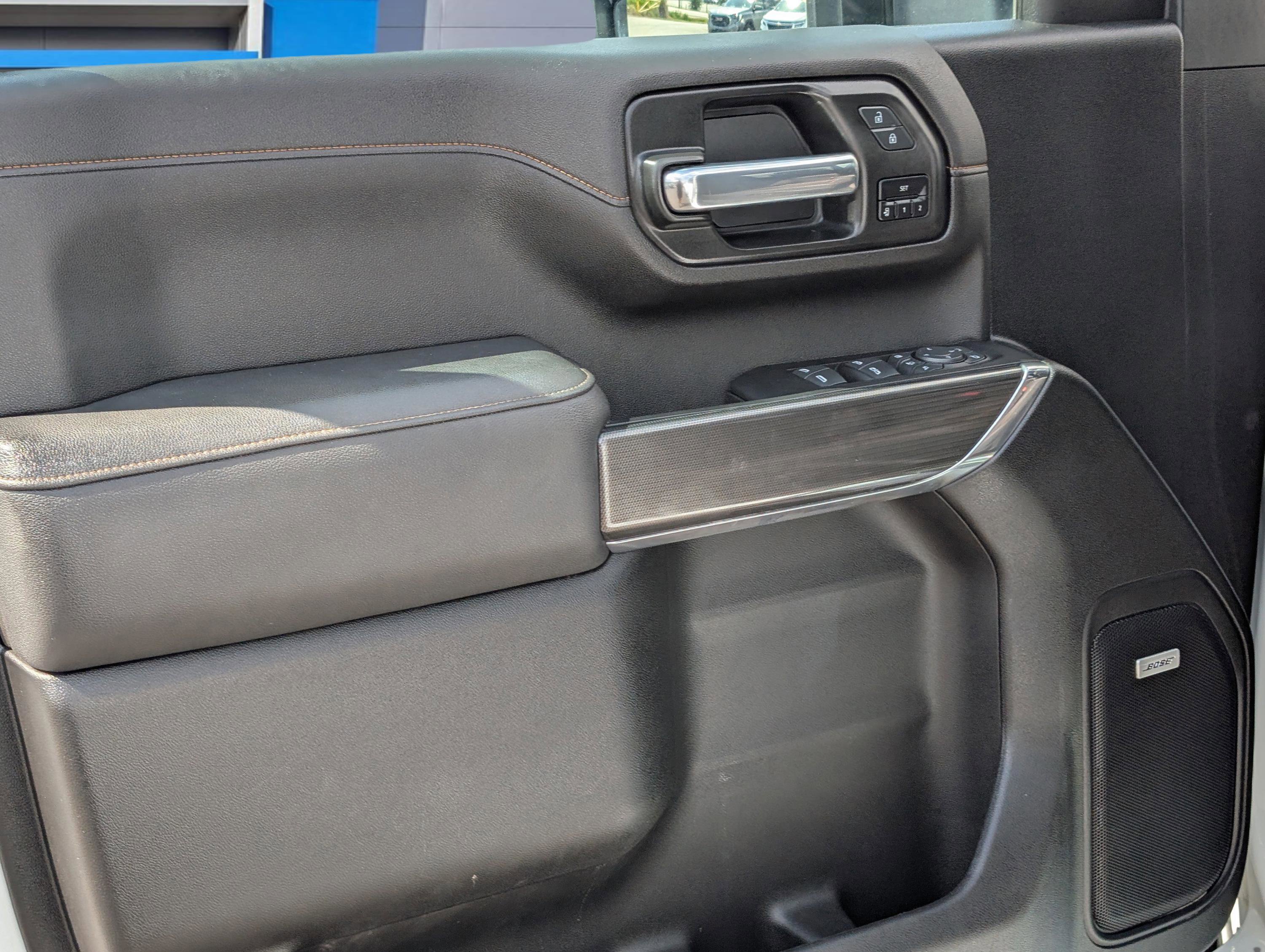 Used 2023 GMC Sierra 2500 AT4 w/ AT4 Preferred Package image 15